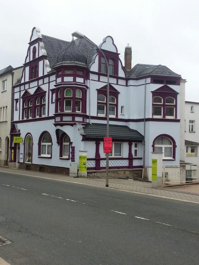 Bed And Breakfast Zeulenroda Bagian luar foto