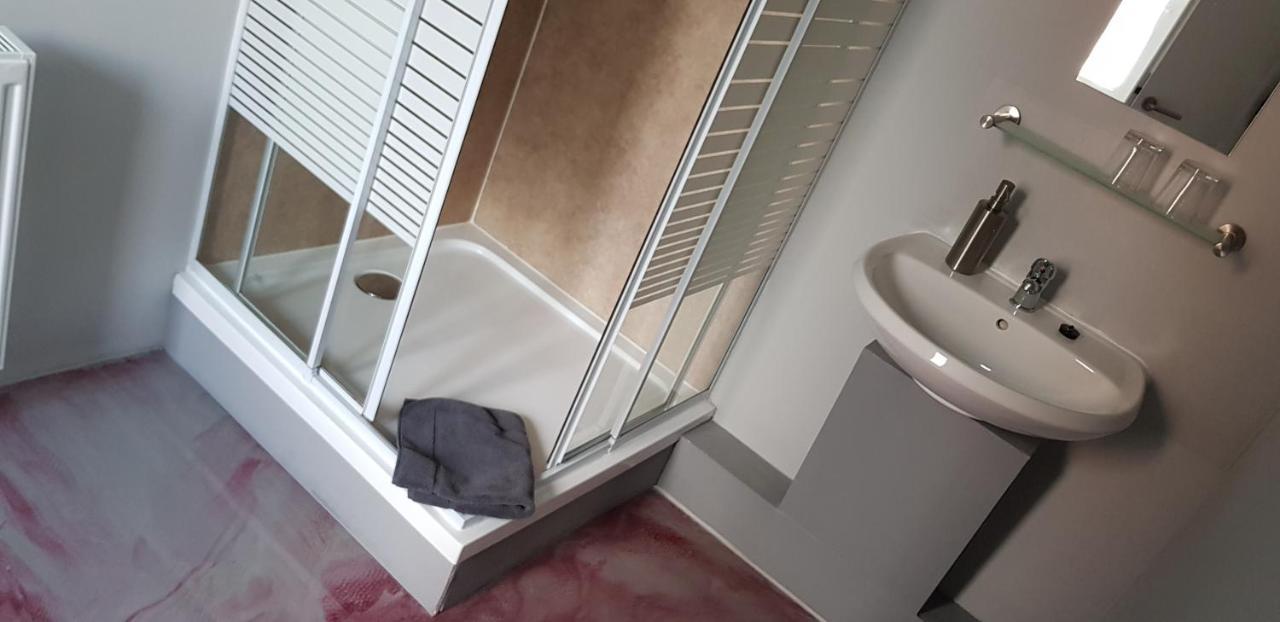 Bed And Breakfast Zeulenroda Bagian luar foto